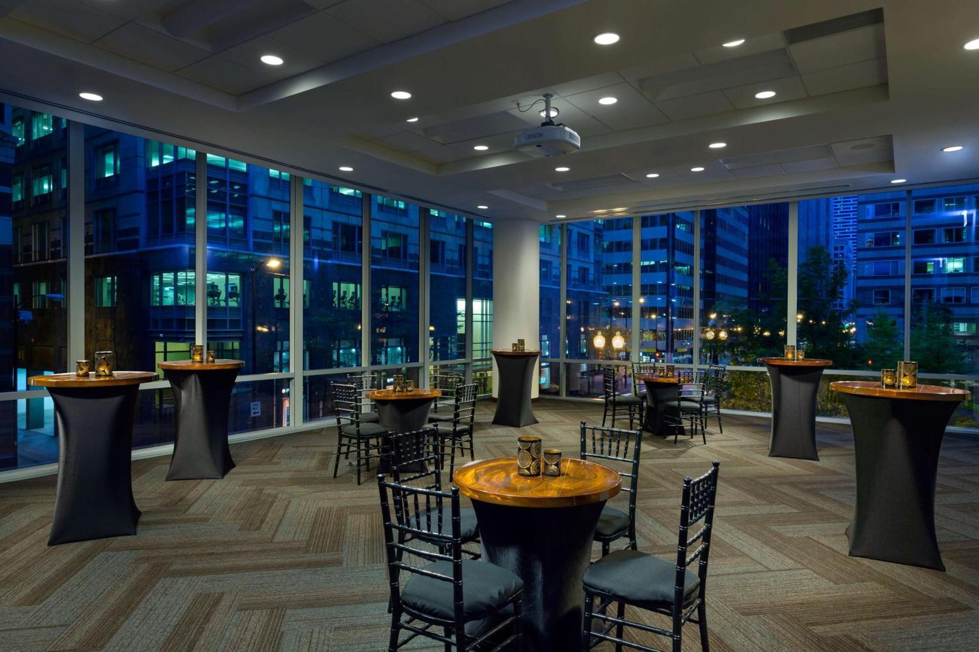 Hyatt Place Chicago/Downtown - The Loop Hotel Exterior photo